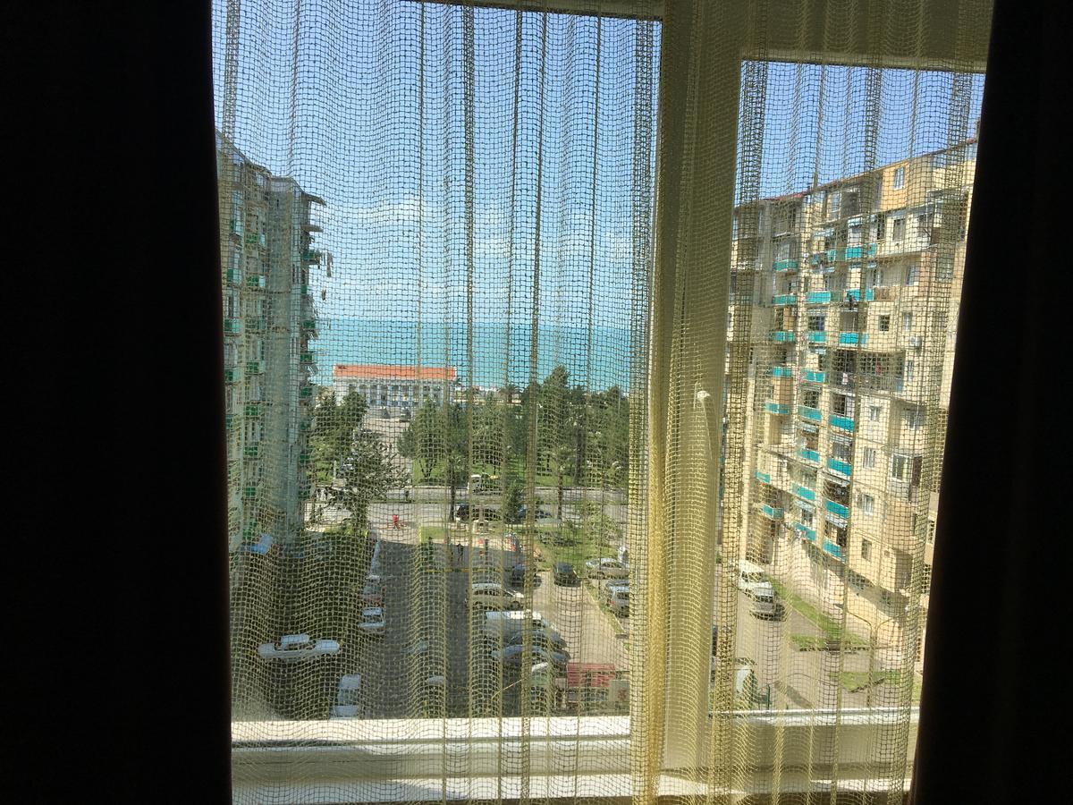 Apt Khimshiashvili 11 Apartment Batumi Bagian luar foto