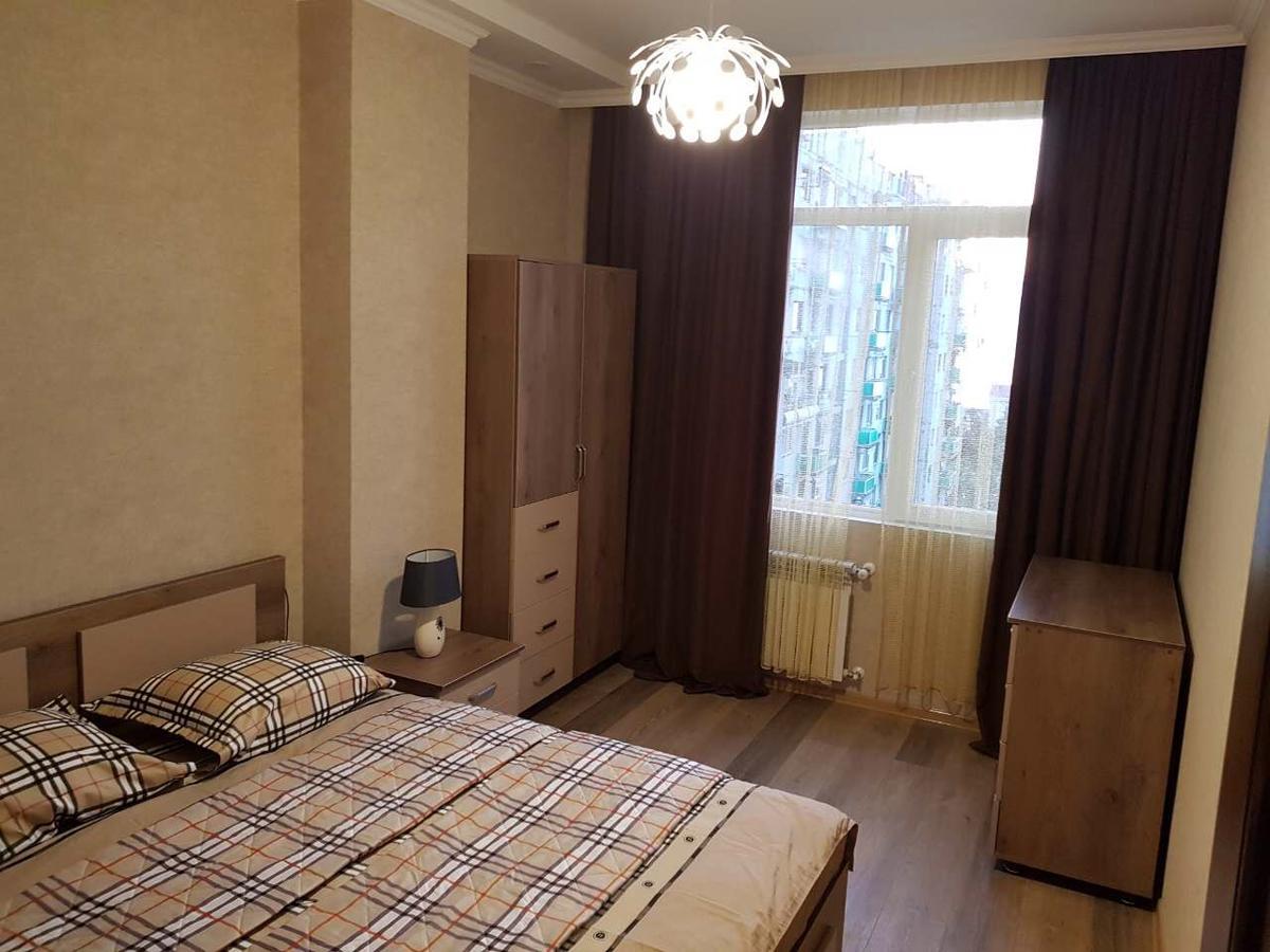 Apt Khimshiashvili 11 Apartment Batumi Bagian luar foto